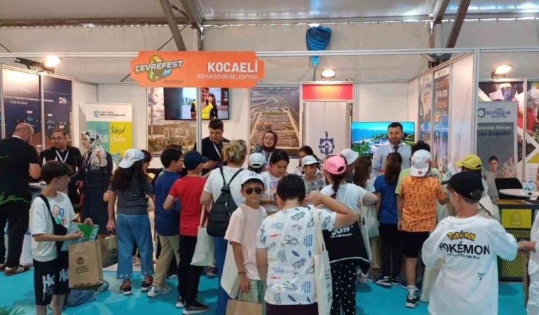 Dip çamuru temizliği ÇEVREFEST’e damga vurdu