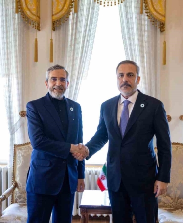 Dışişleri Bakanı Hakan Fidan, Pakistan Başbakan Yardımcısı ve İran Dışişleri Bakanı ile bir araya geldi