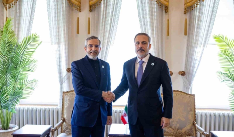 Dışişleri Bakanı Hakan Fidan, Pakistan Başbakan Yardımcısı ve İran Dışişleri Bakanı ile bir araya geldi