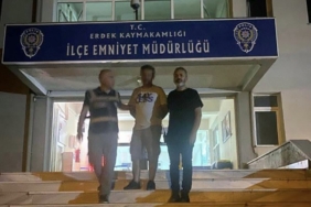 Döviz hırsızı Erdek’te yakalandı