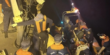 Eceabat’ta 21 kaçak göçmen yakalandı