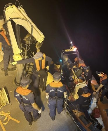 Eceabat’ta 21 kaçak göçmen yakalandı