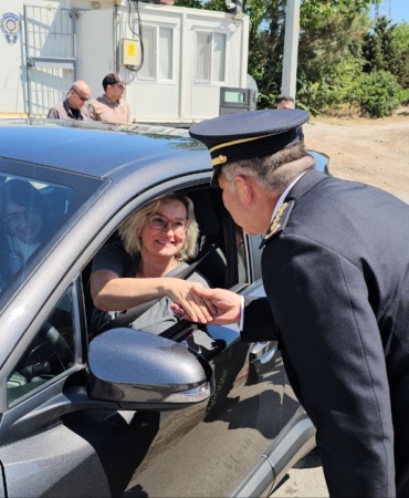 Edirne Emniyet Müdürü Karaburun, vatandaşların bayramını kutladı