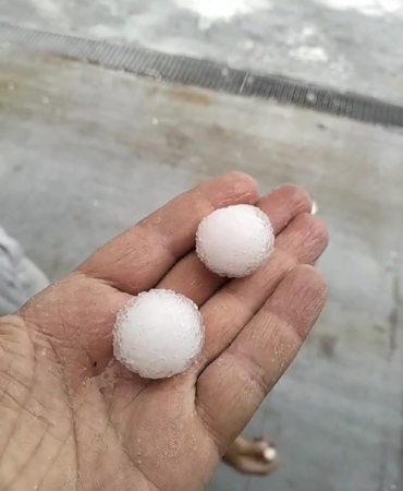 Edirne’de ceviz büyüklüğünde dolu yağdı