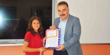 Edremit’te 26 bin öğrenci, karne sevinci yaşadı