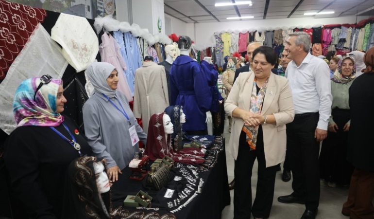 El emeği göz nuru eserler görücüye çıktı