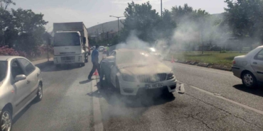 Elektrik arızasına 45 bin TL masraf yaptı, otomobil yolda küle döndü