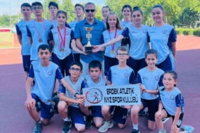 Erdekli sporcular Bursa’dan madalya ve kupa ile döndü