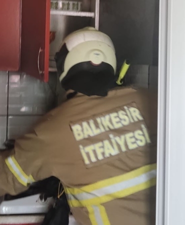 Erdek’te ev yangını