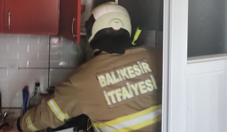 Erdek’te ev yangını