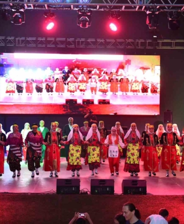 Esenyurt Belediyesi’nde eğitim gören kursiyerler için yıl sonu kapanış ve sertifika programı düzenlendi