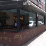 Esenyurt’ta 2 yıl içerisinde 15 defa soyulan kafeterya tekrar soyuldu: O anlar kamerada