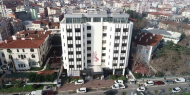 Eski Karesi ve Altıeylül belediye binası yıkılıyor