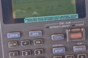 Fatih açıklarında su alan tekne battı: 8 kişi kurtarıldı