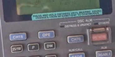 Fatih açıklarında su alan tekne battı: 8 kişi kurtarıldı