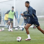 Fenerbahçe, günü çift idmanla tamamladı