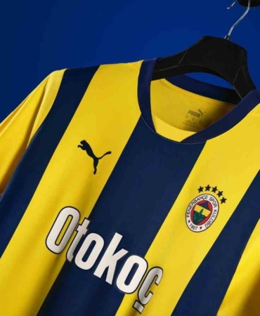 Fenerbahçe, yeni sezon formalarını tanıttı