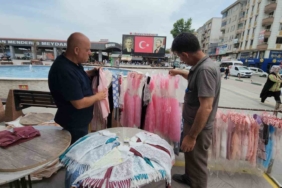 Fenomen muhtardan çocuklara ücretsiz bayram kıyafeti