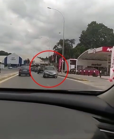 Film sahnesi gibi olay: Kilometrelerce geri geri giden otomobil şaşkına çevirdi