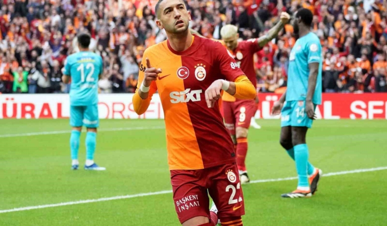 Galatasaray, Hakim Ziyech ile sözleşme imzaladı