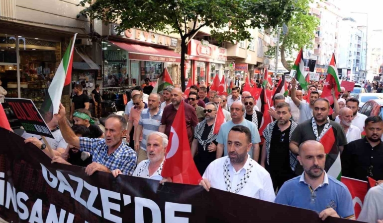 Gazze için sessiz yürüyüş