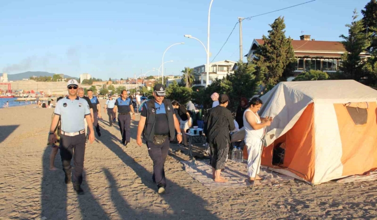 Gemlik sahillerinde çadır operasyonu