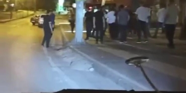 Gruplar arası kavgada sokak ringe döndü