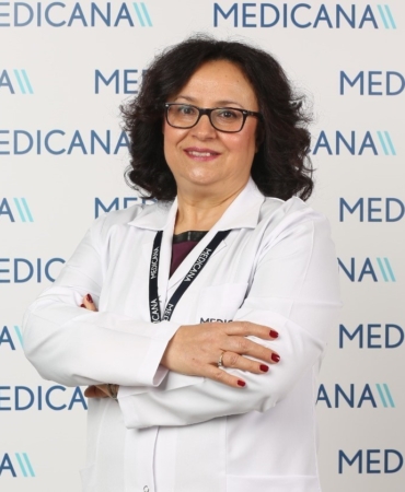 Güneşle gelen cilt lekelerine dikkat