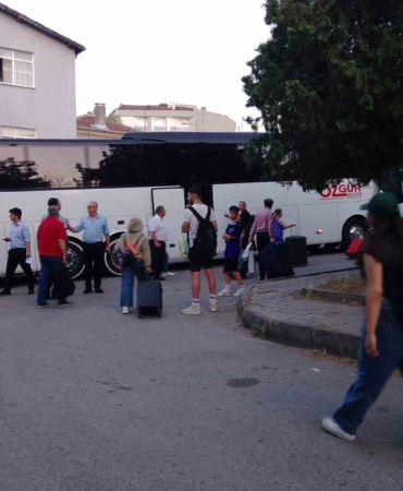 Halkalı-Edirne treni durdu, yüzlerce yolcu istasyonda kaldı