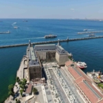 Haydarpaşa Garı’nı saran örtü kaldırıldı