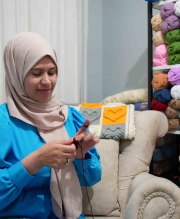 Hobi olarak başladığı örgülere yurt dışından sipariş almaya başladı