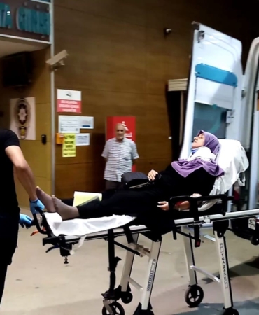 İki kişinin yaralandığı kaza kamerada