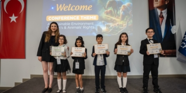 İlkokul öğrencileri “Sürdürülebilir bir çevre için çocuk ve hayvan haklarını koruyan yenilikçi çözümler” konferansında buluştu