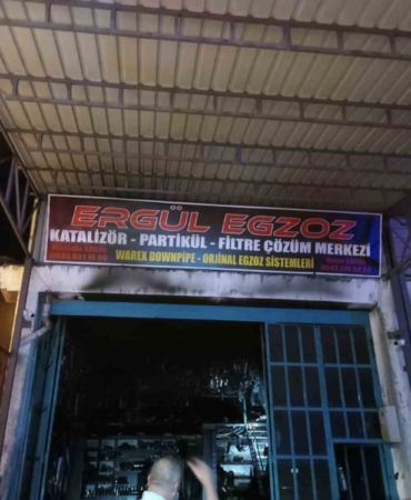 İş yerinde çıkan yangın büyümeden söndürüldü