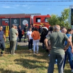 İşçi servisi ile kamyon kafa kafaya çarpıştı: 1’i ağır 27 yaralı