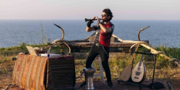 İsmail YK’dan Red Bull 60 Seconds’a özel altı farklı enstrümanlı performans