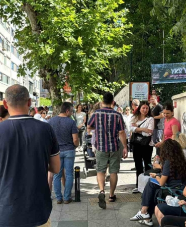 İstanbul’da AYT heyecanı başladı: Geç kalan öğrenciler alınmadı