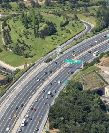 İstanbul’da helikopterle trafik denetimi