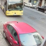İstanbul’da İETT otobüsü dehşeti kamerada: Direksiyon başında uyuduğu iddia edilen şoför park halindeki 4 araca çarptı