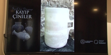 ’İznik’ten Dünyaya Kayıp Çiniler’ sergisi açıldı