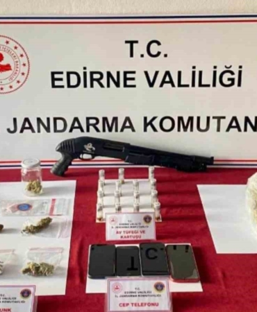 Jandarma ekipleri uyuşturucu tacirlerine göz açtırmadı