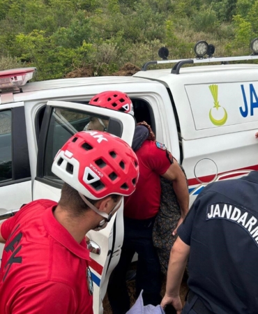 Jandarma kaybolan yaşlı aynı gün içinde buldu