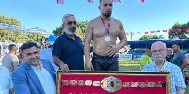 Kabulbaba Güreşleri’nde ‘Zeybek’ havası
