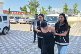 Kadın maganda genç kızlara dehşeti yaşattı: "Öldürürüm seni"