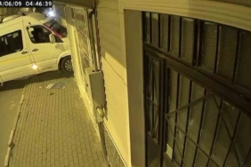 Kalp spazmı geçiren şoför dükkana böyle daldı, kendine gelince yoluna devam etti