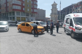 Kapaklı’da ticari taksi motosikletle çarpıştı: 1 yaralı