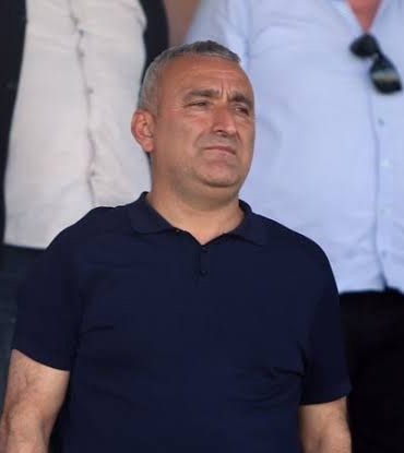 Karacabey Belediyespor Başkanı Ekrem Senal, haklarını devretme kararı aldı