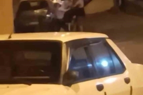 Karaköy’de aldatma kavgası kamerada: Adamın üstünü paramparça etti