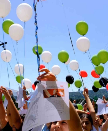 Karneler Filistinli kardeşler için gökyüzüne uçtu