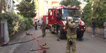 Kartal’da bir dairede tüp patladı, 4 katlı apartman tahliye edildi